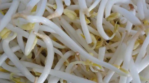 衣服染色了怎么洗掉最有效的方法,衣服被染色最靠谱的恢复方法