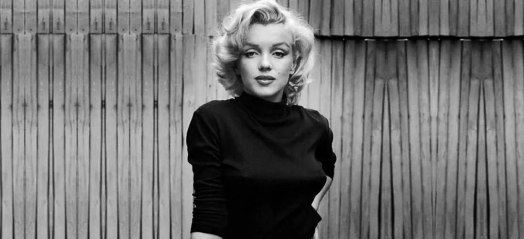 隆胸需谨慎！顶级癌症研究中心科学家分析近十万人数据显示，硅胶植入或与黑色素瘤风险增加4倍，自免病风险增加8倍等有关丨临床大发现