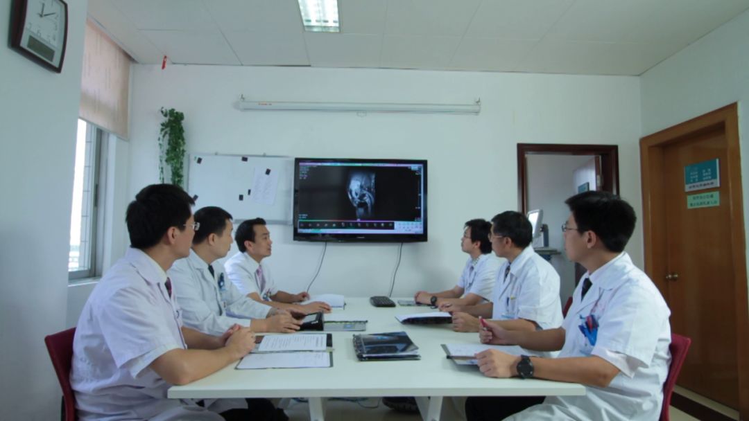 骶髂关节紊乱最好的锻炼方法,肌力失衡骶髂关节错位