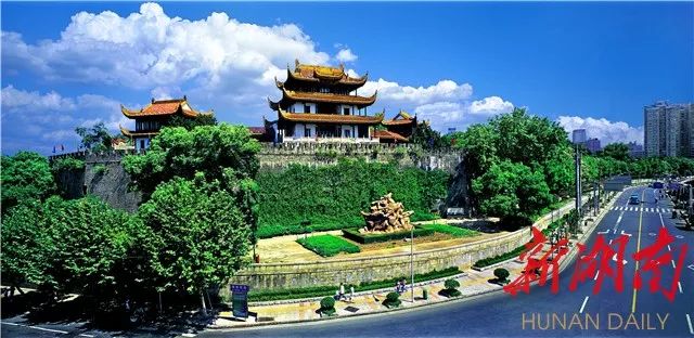 2024年绘写千万工程新画卷,改革开放四十年民生画卷