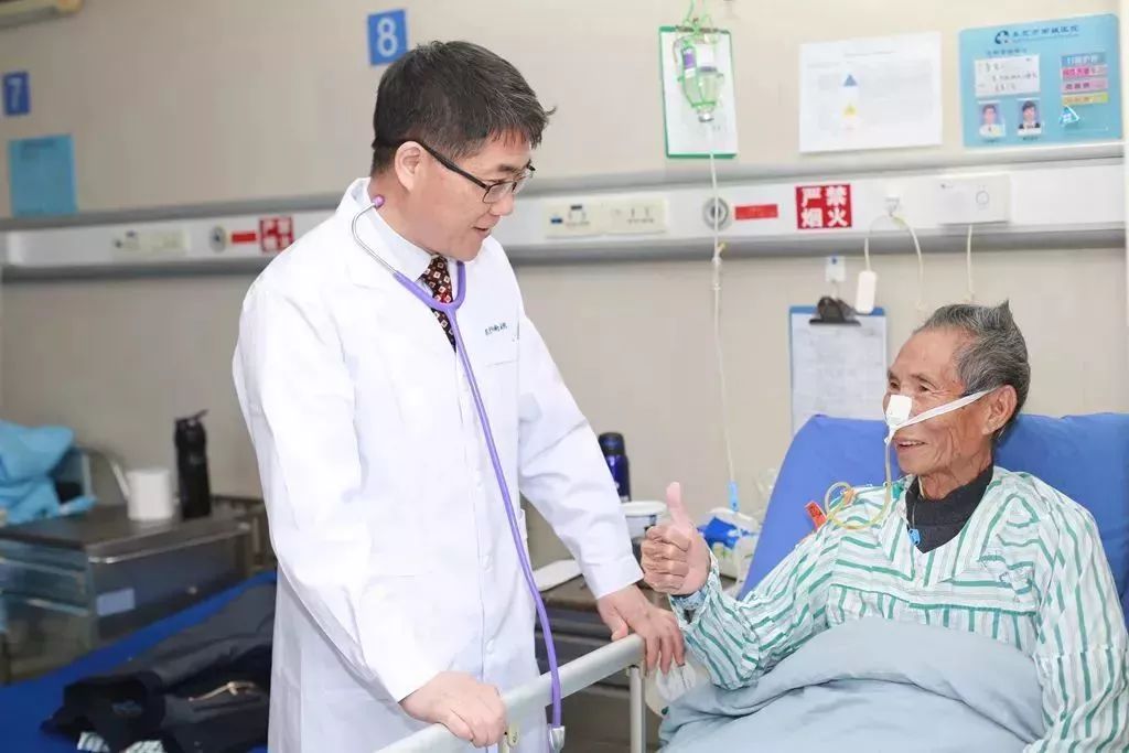 2018“广东好医生”有东莞的这位“结石王”，他建了个博物馆，珍藏了2300+份人体结石！