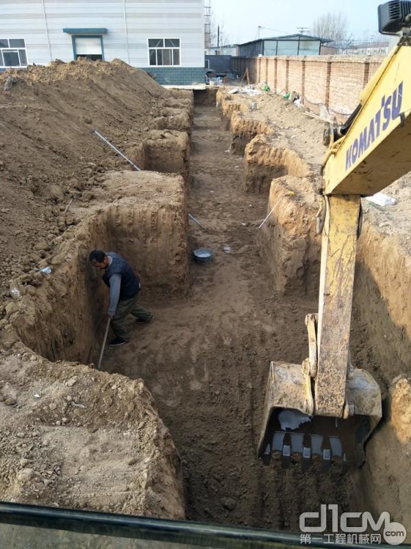 小松70-8挖掘机,用不坏的200型挖机