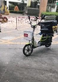 当*底卧**、做代购、救人命，外卖小哥才是隐藏在民间的高手，个个身怀绝技！