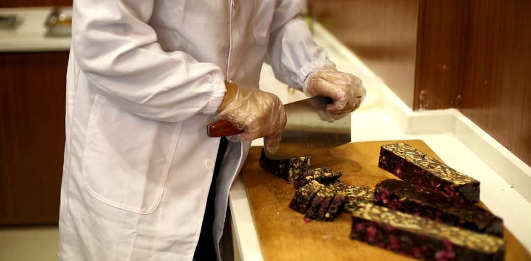 吃了一个月阿胶有什么变化,长期吃阿胶的十大禁忌