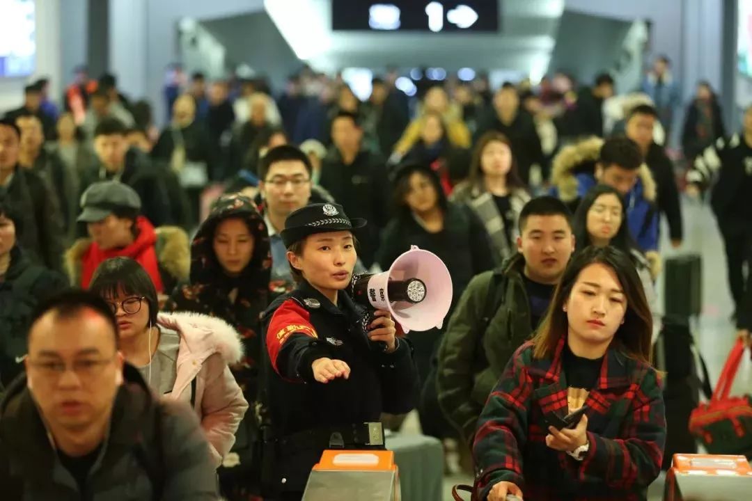 春运抢票和放票时间,春运车票需要抢吗