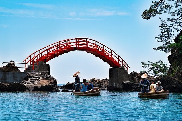 长冈花火大会的花火是哪里的,稻田花火大会