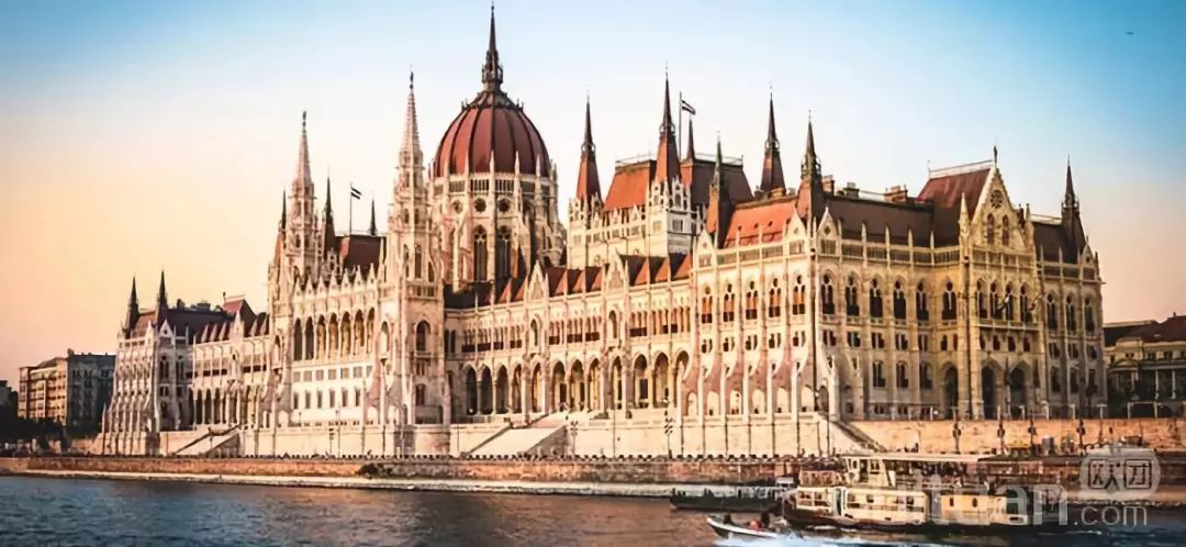 欧洲旅游团10天1680元,东欧五国游价格11日游