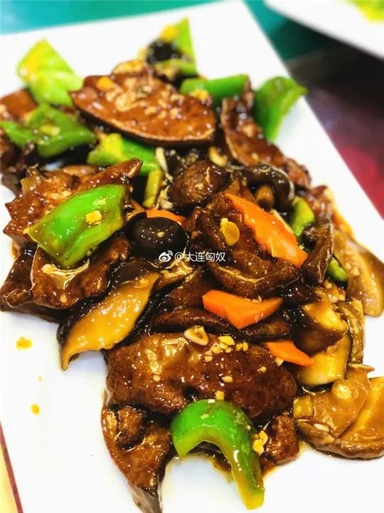 「吃在大连」点上几个家常菜，酒斟满，干就完了！