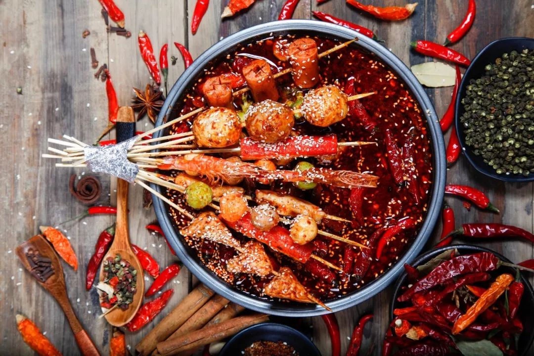 洗衣液能去除羽绒服油渍吗,干洗店洗羽绒服油渍小妙招