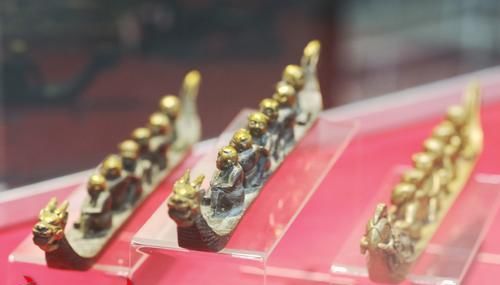 非遗龙舟文化节牌坊广场,中国龙舟文化主题展