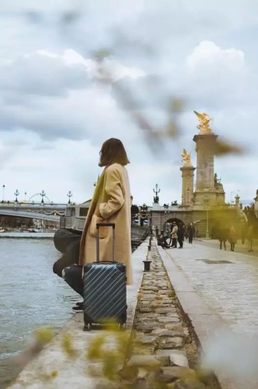 路过全世界只为遇见你原版,路过全世界只为等一人