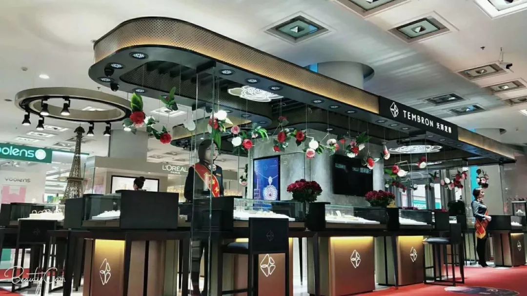 珠宝钻石免费换新,全城寻找旧手机换珠宝