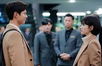 晴晴聆听别人的故事,晴晴听故事