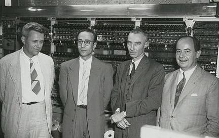 约翰冯诺依曼是哪个国家的,约翰冯诺依曼对原子弹的贡献