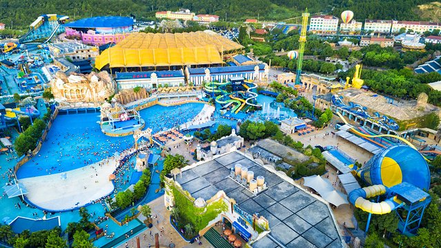 春节横店影视城门票价格表,横店影视城春节免费游玩