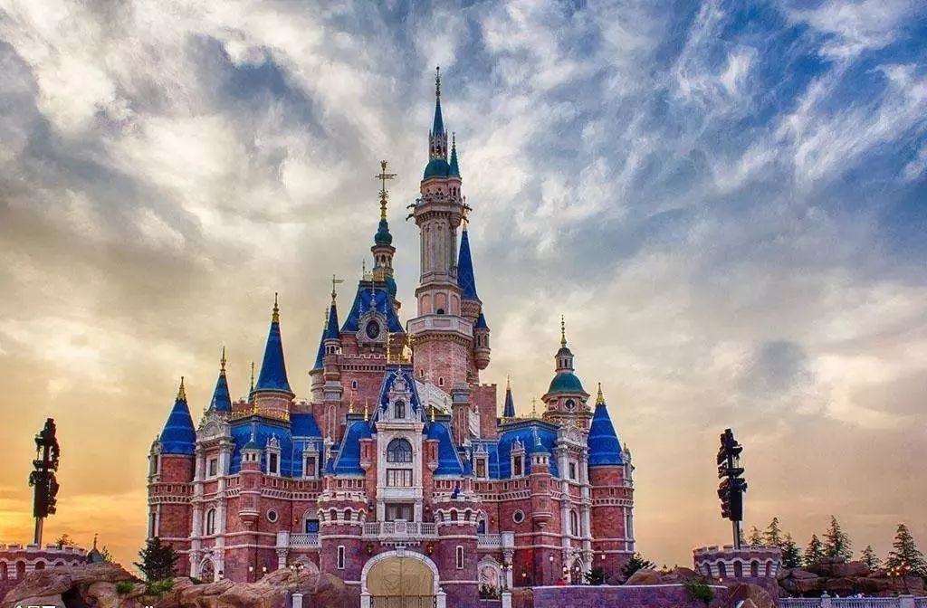 上海浦东2023年gdp增量,浦东gdp占比