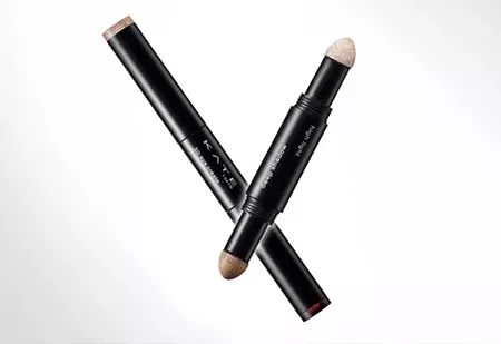 如何让眼睛变得更大更有神更好看,什么方法能让眼睛更有神