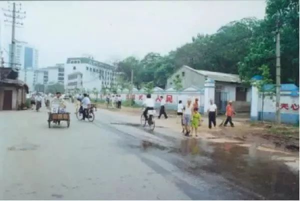 改革开放至今的长沙图片,长沙城市变化新旧对比图画