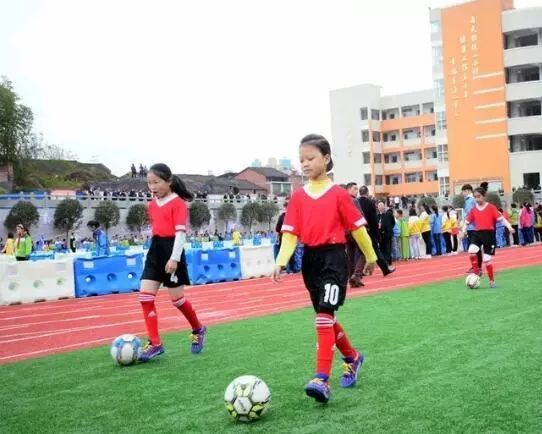 四川足球学校有哪几所,四川绵阳市足球示范学校