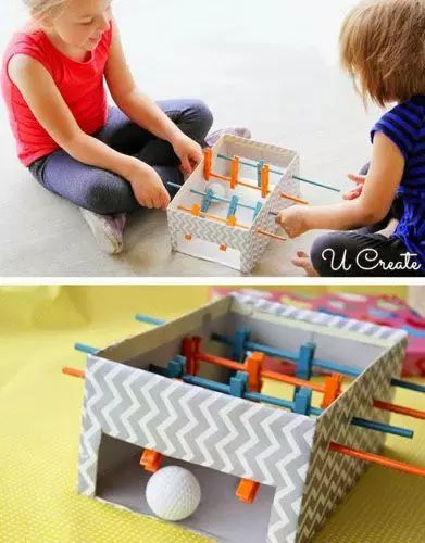 幼儿园教室立体大纸箱创意,用纸箱做教室可以让布娃娃住进去