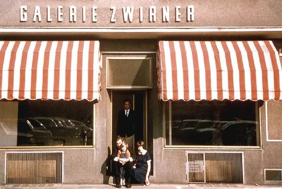 一年卖掉5亿美元艺术品的世界顶级画廊主，跟象外聊了些什么