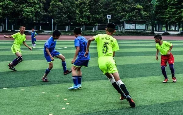 龙泉驿区龙泉二中足球,成都龙泉驿区同安中学足球