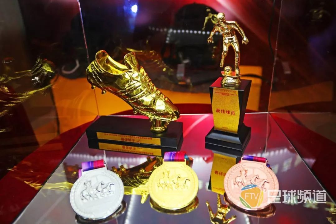 获得103项团体奖项,鄂尔多斯足球健儿夺冠