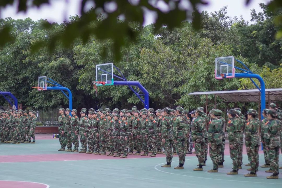 我们的军训时光英姿飒爽,我的军训生活的军训日记