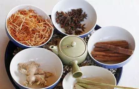 睡觉前生吃胡萝卜会长胖吗,睡觉之前吃了一个鸡蛋好不好啊