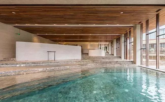 儿童哪个季节可以泡温泉,儿童冬天泡温泉攻略