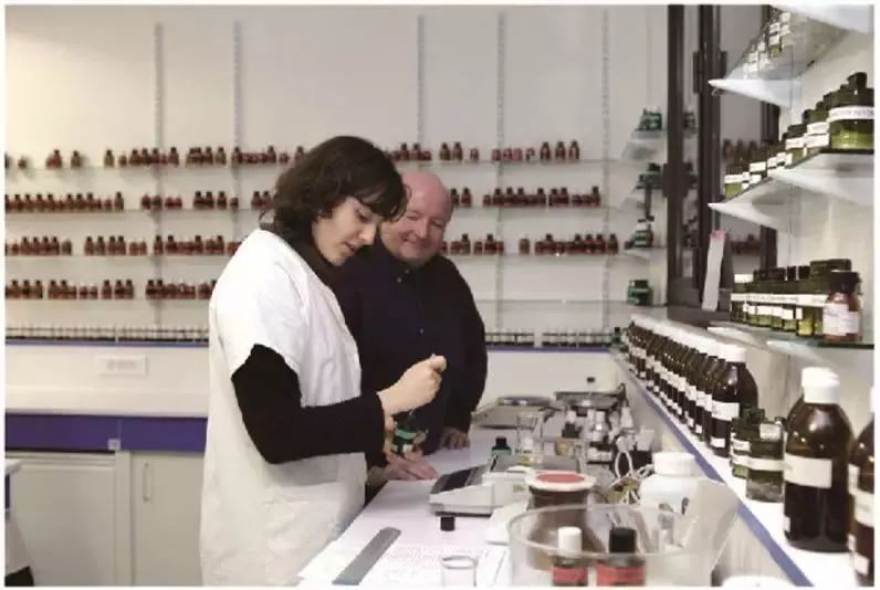 88元两瓶的大牌香水,有没有400块钱的大牌香水