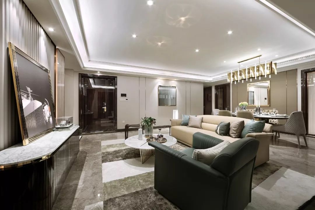 当保利滨江·上品幸会大师郑仕樑，新一代幻影级经典住宅熠世而生