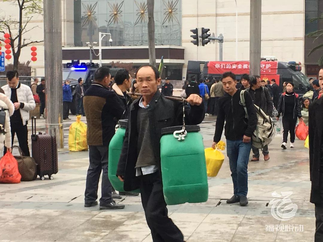 路途再拥堵也要回家过年,路途再遥远也要回家过年图片