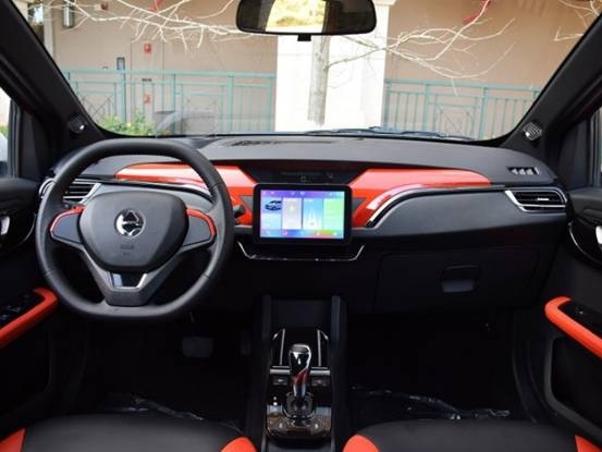 易至ev3对比零跑t03如何选择,易至ev3这款亲民小车