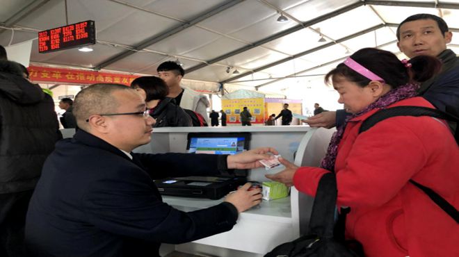 临时身份证只能走人工通道吗,临时身份证坐高铁是走人工通道吗