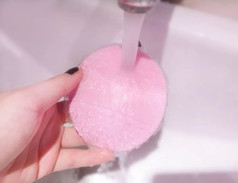 毛孔粗大清洁测评,暗沉粗糙毛孔粗大测评