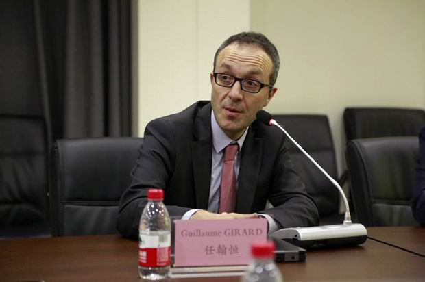 法国凡尔赛医院代表团访问安阳市人民医院开展交流合作