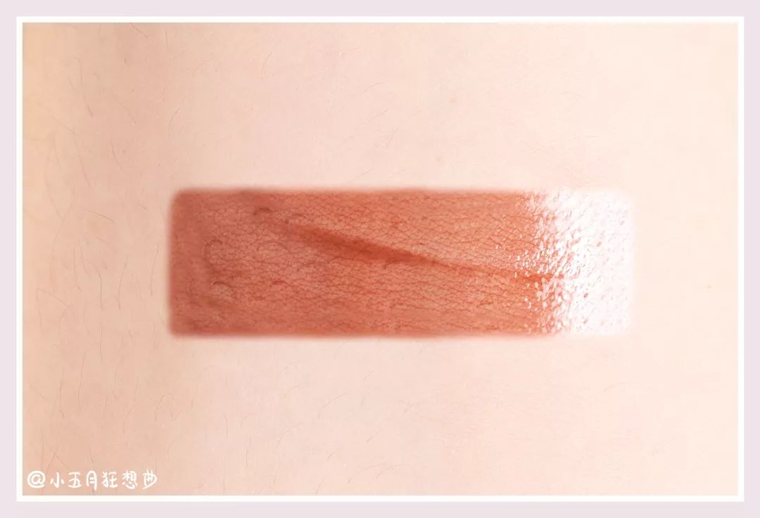 这款口红颜色日常和素颜皆适用,黄皮素颜必入的口红试色