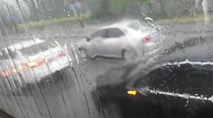 姑娘花400元租辆奔驰车参加聚会，却要面临近20万索赔