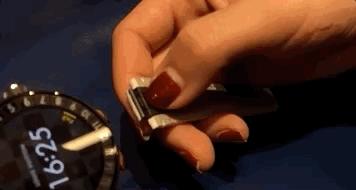 长大后才知道努力去拥有的不是奢侈，而是回避