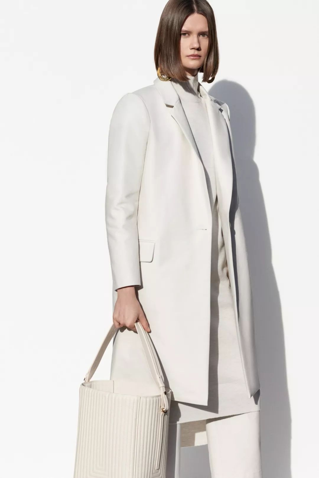 毛呢大衣能做什么衣服,毛呢大衣如何自己清洗不缩水