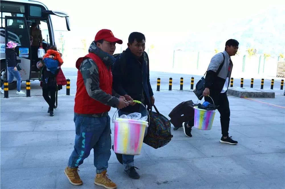 推荐｜团团的问候：你已经回家了吗？