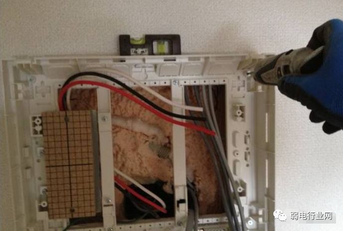 家用220v配电箱如何安装,日本配电箱安装