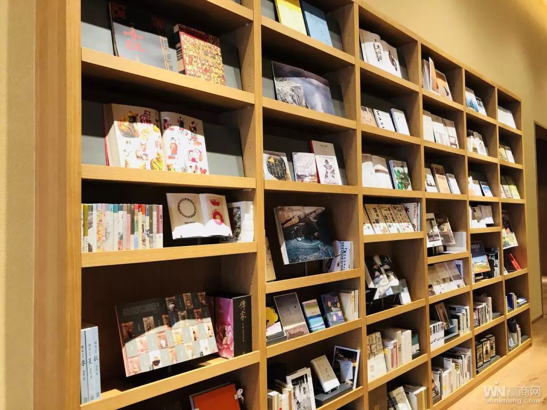 新春回顾｜2018年，你有没有被这些超级旗舰店刷爆朋友圈？