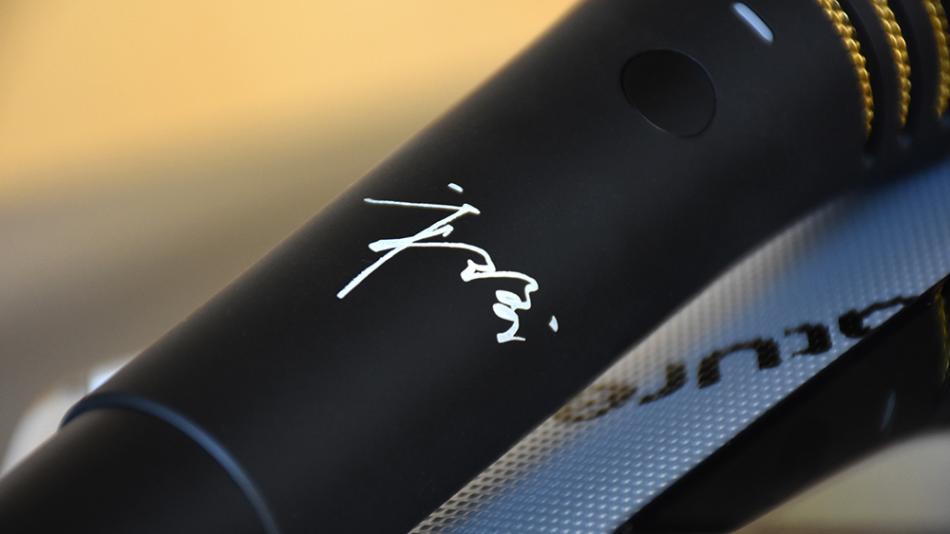 森然魔笛麦克风声卡一体好用吗,森然魔笛麦克风唱歌视频