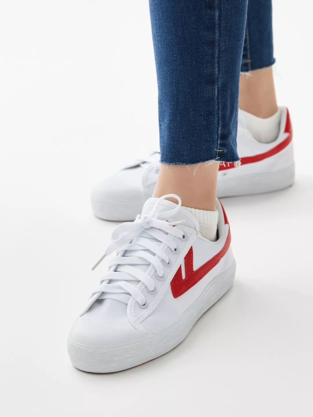 经典回力帆布鞋老款国外,回力帆布鞋国货经典