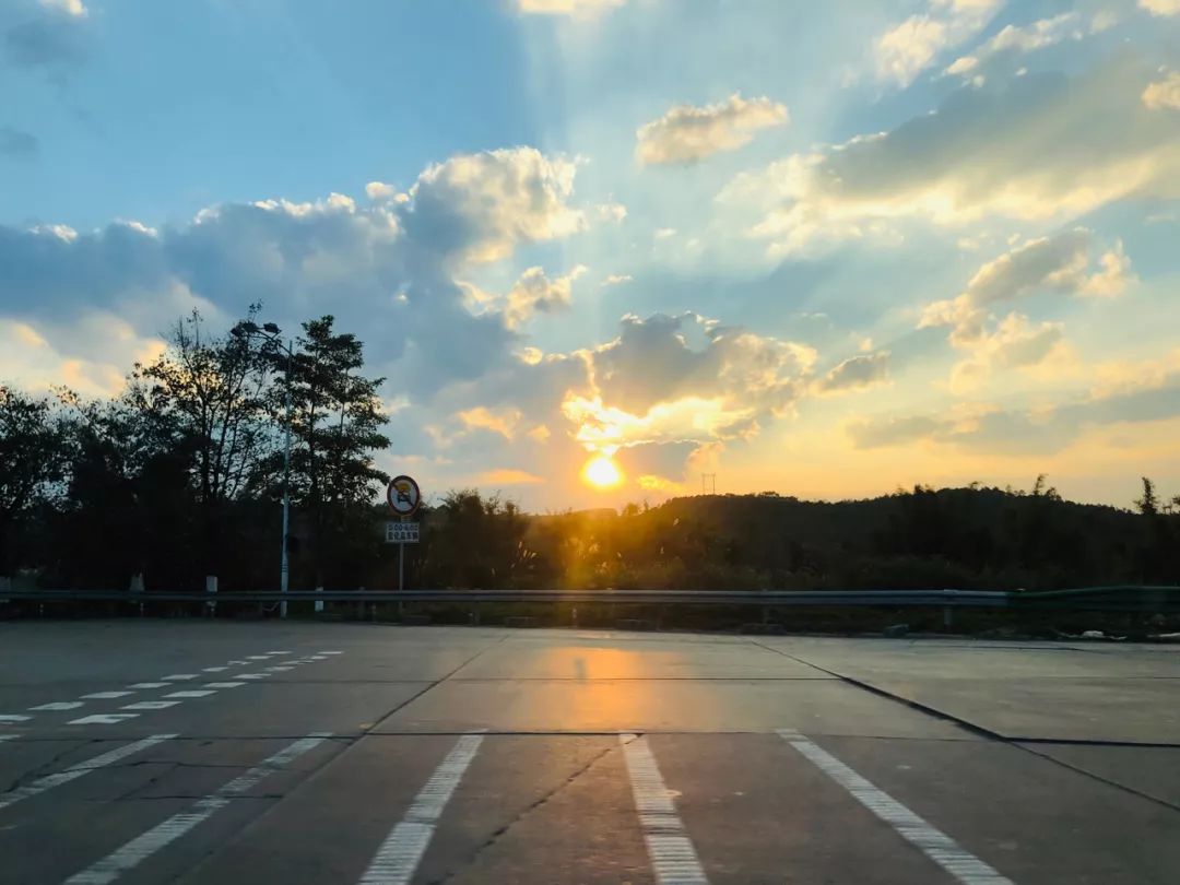 我为什么爱去旅游,为什么我爱一个人旅游