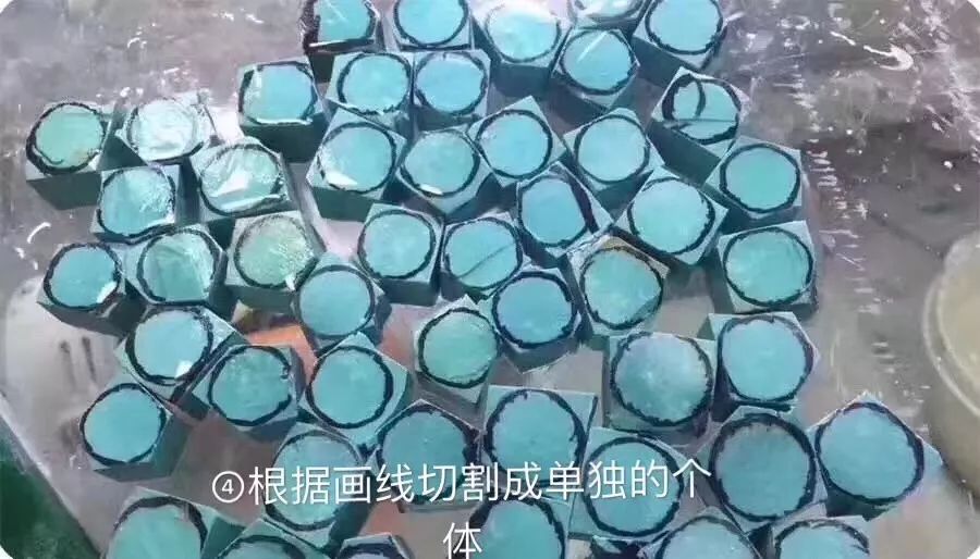 绿松石配饰可以戴一辈子吗,绿松石配饰一半绿一半蓝