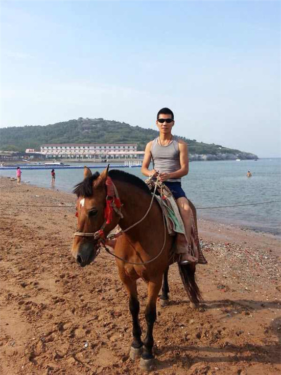 诗词大赛南航飞行员,南航机长诗词大会