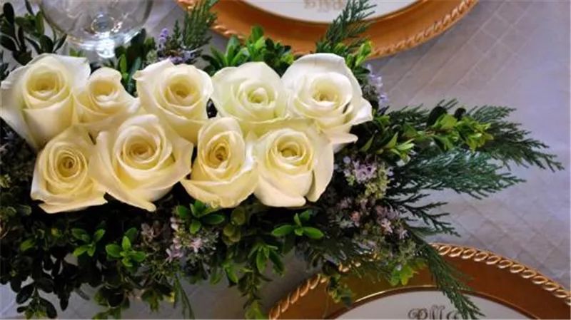 情人节浪漫仪式感玫瑰花,浪漫情人节甜蜜献礼